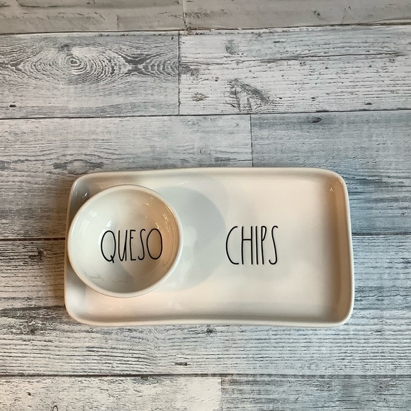 Rae Dunn Queso & Chips Serving Tray - Picture 1 of 4